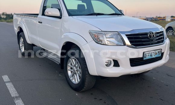 Tenga Tsaru Toyota Hilux Chena Mota in Maputo in Maputo Tenga Tsaru Toyota Hilux Chena Mota in Maputo in Maputo