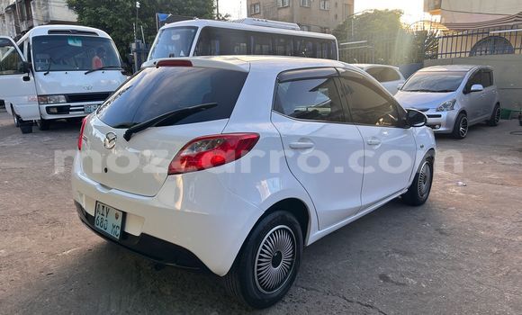 Comprar Usado Mazda Demio Branco Carro em Maputo em Maputo Comprar Usado Mazda Demio Branco Carro em Maputo em Maputo