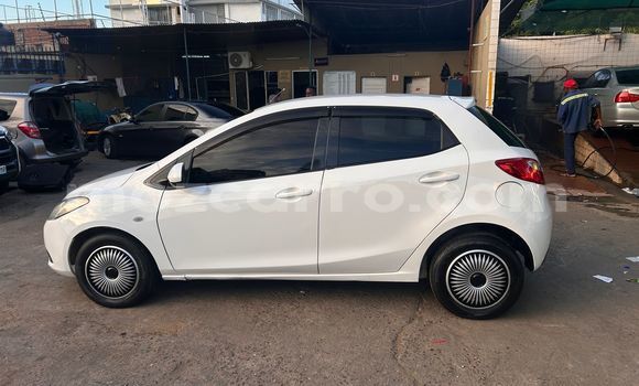 Comprar Usado Mazda Demio Branco Carro em Maputo em Maputo Comprar Usado Mazda Demio Branco Carro em Maputo em Maputo