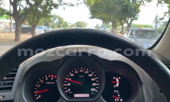 Nunua Ilio tumika Toyota Hilux Nyeupe Gari ndani ya Maputo nchini Maputo Nunua Ilio tumika Toyota Hilux Nyeupe Gari ndani ya Maputo nchini Maputo