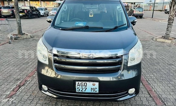 Comprar Usado Toyota Noah Preto Carro em Maputo em Maputo Comprar Usado Toyota Noah Preto Carro em Maputo em Maputo