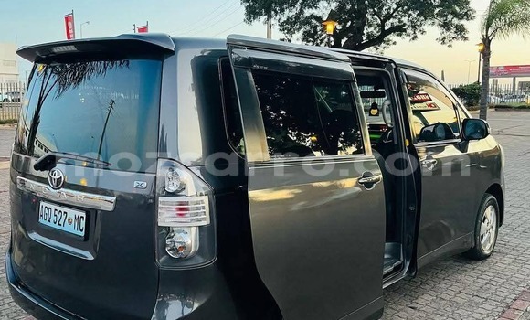 Comprar Usado Toyota Noah Preto Carro em Maputo em Maputo Comprar Usado Toyota Noah Preto Carro em Maputo em Maputo