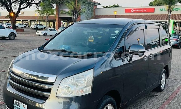 Comprar Usado Toyota Noah Preto Carro em Maputo em Maputo Comprar Usado Toyota Noah Preto Carro em Maputo em Maputo