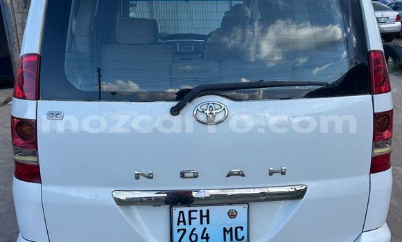 Comprar Usado Toyota Noah Branco Carro em Maputo em Maputo Comprar Usado Toyota Noah Branco Carro em Maputo em Maputo