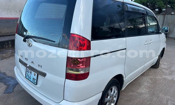 Comprar Usado Toyota Noah Branco Carro em Maputo em Maputo Comprar Usado Toyota Noah Branco Carro em Maputo em Maputo