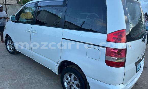 Comprar Usado Toyota Noah Branco Carro em Maputo em Maputo Comprar Usado Toyota Noah Branco Carro em Maputo em Maputo