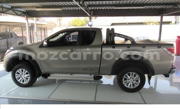 Comprar Usado Mazda BT-50 De outros Carro em Maputo em Maputo