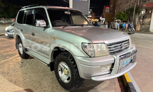 Comprar Usado Toyota Land Cruiser Prado Prata Carro em Maputo em Maputo