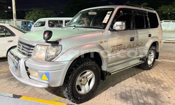Tenga Tsaru Toyota Land Cruiser Prado Sirivha Mota in Maputo in Maputo Tenga Tsaru Toyota Land Cruiser Prado Sirivha Mota in Maputo in Maputo