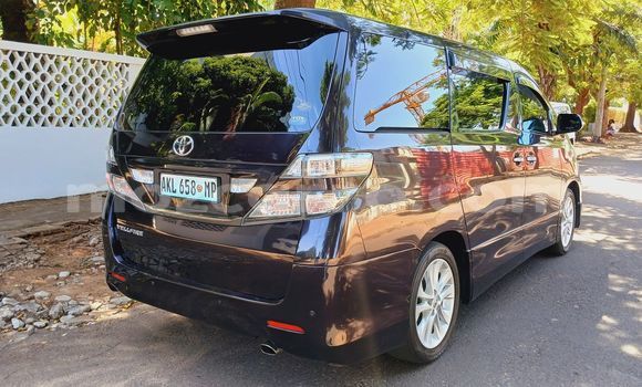 Tenga Tsaru Toyota Vellfire Zvimwe Mota in Maputo in Maputo Tenga Tsaru Toyota Vellfire Zvimwe Mota in Maputo in Maputo