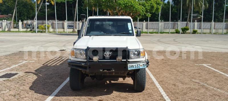 Big with watermark toyota hilux maputo maputo 38259