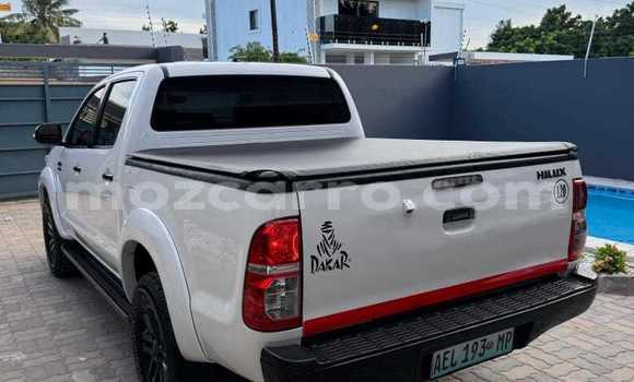 Comprar Usado Toyota Hilux Branco Carro em Maputo em Maputo Comprar Usado Toyota Hilux Branco Carro em Maputo em Maputo
