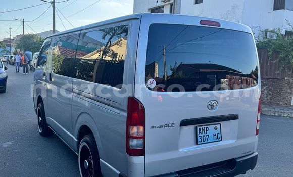 Tenga Tsaru Toyota Hiace Sirivha Mota in Maputo in Maputo Tenga Tsaru Toyota Hiace Sirivha Mota in Maputo in Maputo