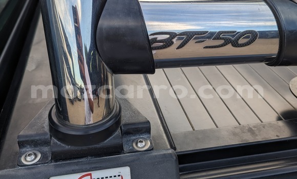 Nunua Ilio tumika Mazda BT-50 Bluu Gari ndani ya Maputo nchini Maputo Nunua Ilio tumika Mazda BT-50 Bluu Gari ndani ya Maputo nchini Maputo