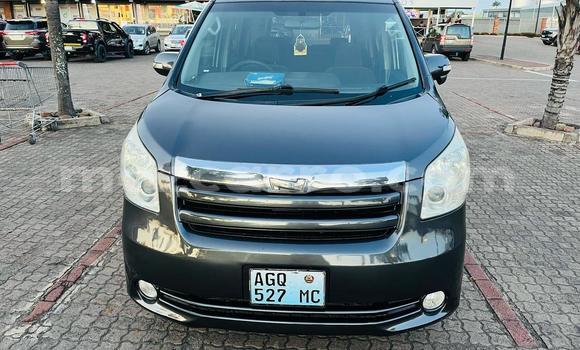Comprar Usado Toyota Noah Preto Carro em Maputo em Maputo Comprar Usado Toyota Noah Preto Carro em Maputo em Maputo