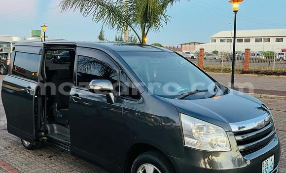 Comprar Usado Toyota Noah Preto Carro em Maputo em Maputo Comprar Usado Toyota Noah Preto Carro em Maputo em Maputo