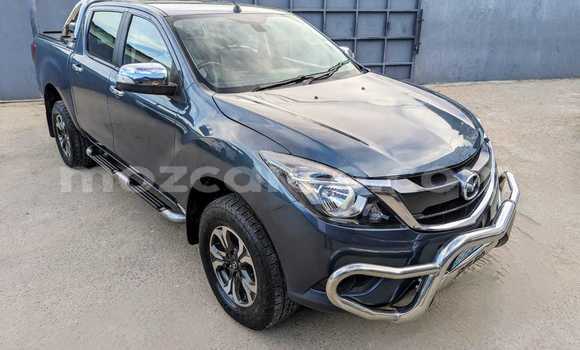 Comprar Usado Mazda BT-50 Azul Carro em Maputo em Maputo