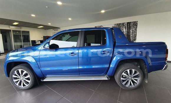 Buy Used Volkswagen Amarok Blue Car in Maputo in Maputo Buy Used Volkswagen Amarok Blue Car in Maputo in Maputo
