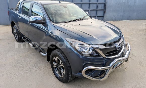 Nunua Ilio tumika Mazda BT-50 Bluu Gari ndani ya Maputo nchini Maputo