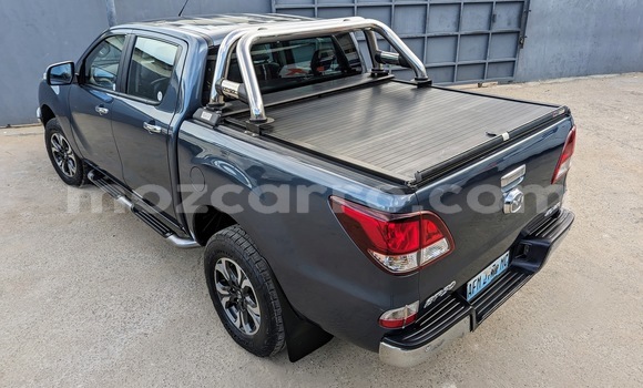 Nunua Ilio tumika Mazda BT-50 Bluu Gari ndani ya Maputo nchini Maputo Nunua Ilio tumika Mazda BT-50 Bluu Gari ndani ya Maputo nchini Maputo