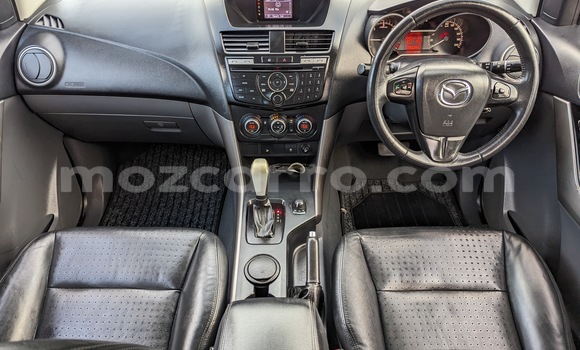 Nunua Ilio tumika Mazda BT-50 Bluu Gari ndani ya Maputo nchini Maputo Nunua Ilio tumika Mazda BT-50 Bluu Gari ndani ya Maputo nchini Maputo