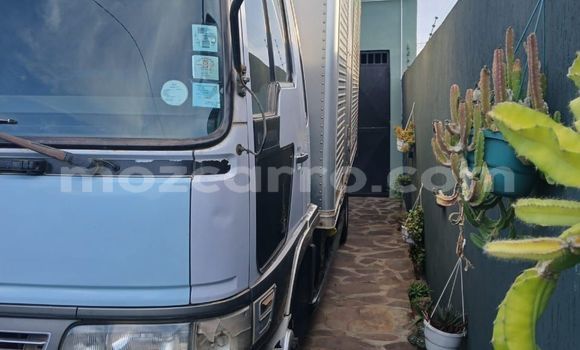 Buy Used Hino Ranger Blue Truck in Xai-Xai in Gaza Buy Used Hino Ranger Blue Truck in Xai-Xai in Gaza