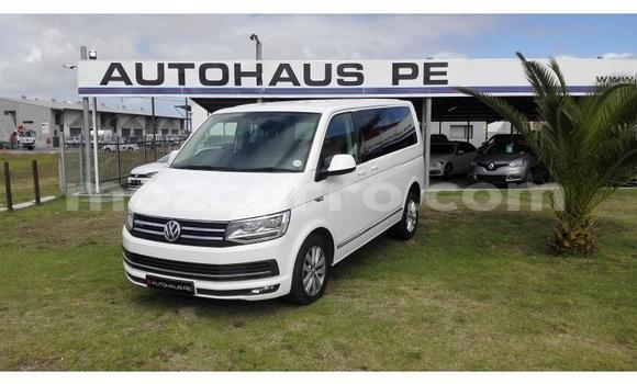 Comprar Usado Hummer H3 Branco Carro em Maputo em Maputo