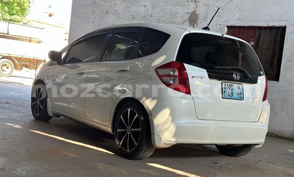 Nunua Ilio tumika Honda Fit Nyeupe Gari ndani ya Maputo nchini Maputo Nunua Ilio tumika Honda Fit Nyeupe Gari ndani ya Maputo nchini Maputo