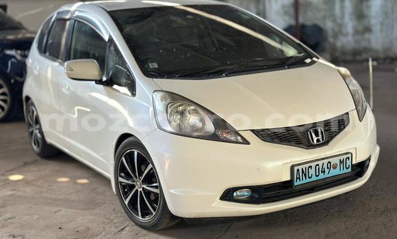 Nunua Ilio tumika Honda Fit Nyeupe Gari ndani ya Maputo nchini Maputo Nunua Ilio tumika Honda Fit Nyeupe Gari ndani ya Maputo nchini Maputo