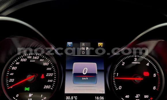 Comprar Usado Mercedes-Benz C-Classe Branco Carro em Maputo em Maputo Comprar Usado Mercedes-Benz C-Classe Branco Carro em Maputo em Maputo