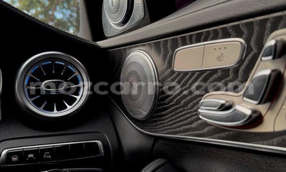 Comprar Usado Mercedes-Benz C-Classe Branco Carro em Maputo em Maputo Comprar Usado Mercedes-Benz C-Classe Branco Carro em Maputo em Maputo