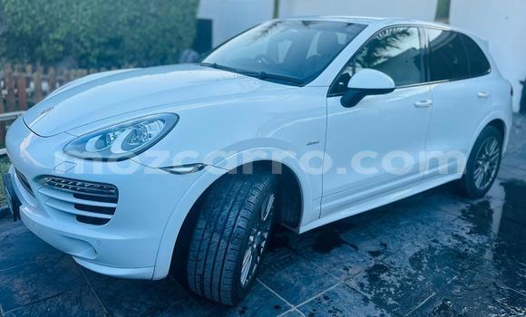 Comprar Novo Porsche Cayenne Branco Carro em Maputo em Maputo Comprar Novo Porsche Cayenne Branco Carro em Maputo em Maputo