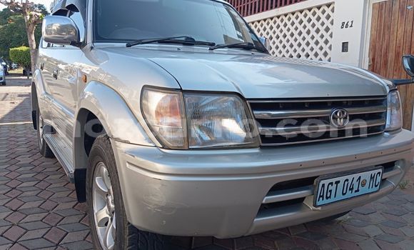 Comprar Usado Toyota Prado Prata Carro em Maputo em Maputo