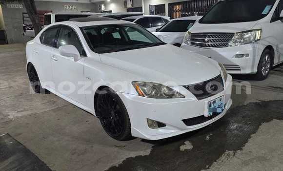 Comprar Usado Toyota 4Runner Branco Carro em Maputo em Maputo