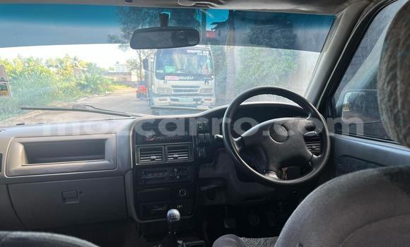 Comprar Usado Isuzu KB Branco Carro em Maputo em Maputo Comprar Usado Isuzu KB Branco Carro em Maputo em Maputo