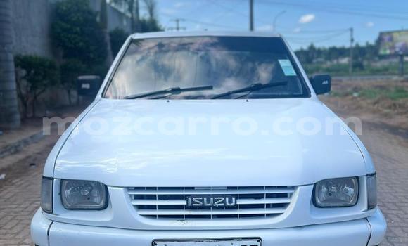Comprar Usado Isuzu KB Branco Carro em Maputo em Maputo Comprar Usado Isuzu KB Branco Carro em Maputo em Maputo
