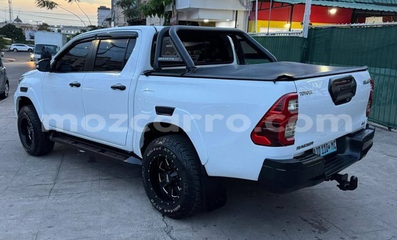 Tenga Tsaru Toyota Hilux Chena Mota in Maputo in Maputo Tenga Tsaru Toyota Hilux Chena Mota in Maputo in Maputo