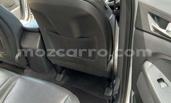 Tenga Tsaru Hyundai Tucson Beige Mota in Maputo in Maputo Tenga Tsaru Hyundai Tucson Beige Mota in Maputo in Maputo