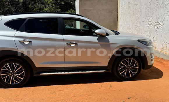 Tenga Tsaru Hyundai Tucson Beige Mota in Maputo in Maputo Tenga Tsaru Hyundai Tucson Beige Mota in Maputo in Maputo