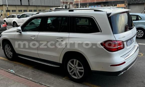 Nunua Ilio tumika Mercedes-Benz C-Classe Nyeupe Gari ndani ya Maputo nchini Maputo Nunua Ilio tumika Mercedes-Benz C-Classe Nyeupe Gari ndani ya Maputo nchini Maputo