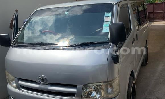 Nunua Ilio tumika Toyota Hiace Nyingine Gari ndani ya Maputo nchini Maputo Nunua Ilio tumika Toyota Hiace Nyingine Gari ndani ya Maputo nchini Maputo