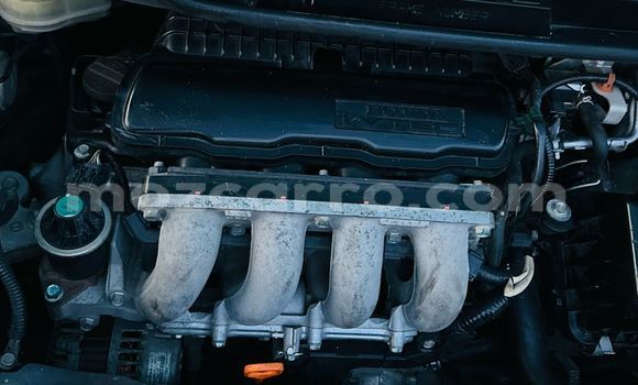 Buy Used Honda Fit Blue Car in Maputo in Maputo Buy Used Honda Fit Blue Car in Maputo in Maputo