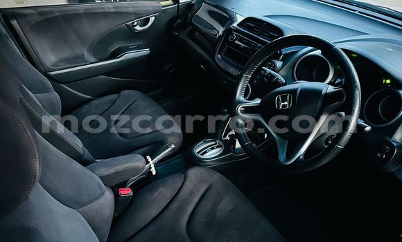 Buy Used Honda Fit Blue Car in Maputo in Maputo Buy Used Honda Fit Blue Car in Maputo in Maputo