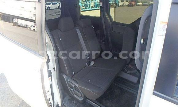 Tenga Tsaru Toyota Alphard Chena Mota in Maputo in Maputo Tenga Tsaru Toyota Alphard Chena Mota in Maputo in Maputo