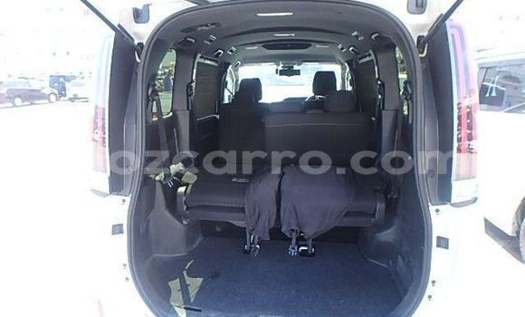 Tenga Tsaru Toyota Alphard Chena Mota in Maputo in Maputo Tenga Tsaru Toyota Alphard Chena Mota in Maputo in Maputo