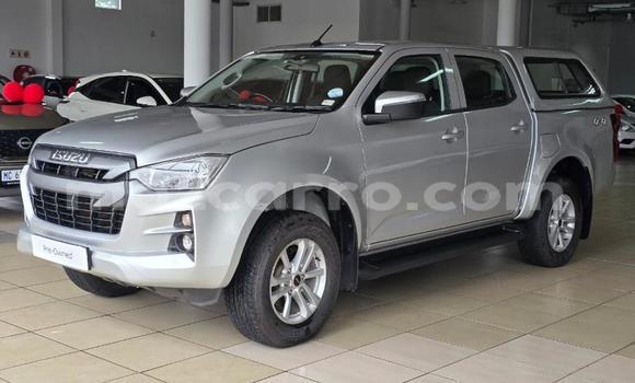 Nunua Ilio tumika Isuzu D-MAX Nyeupe Gari ndani ya Maputo nchini Maputo Nunua Ilio tumika Isuzu D-MAX Nyeupe Gari ndani ya Maputo nchini Maputo