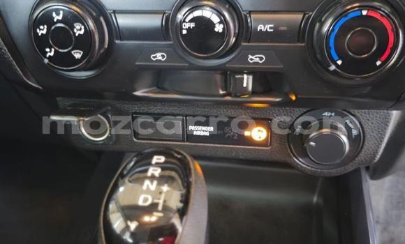 Nunua Ilio tumika Isuzu D-MAX Nyeupe Gari ndani ya Maputo nchini Maputo Nunua Ilio tumika Isuzu D-MAX Nyeupe Gari ndani ya Maputo nchini Maputo