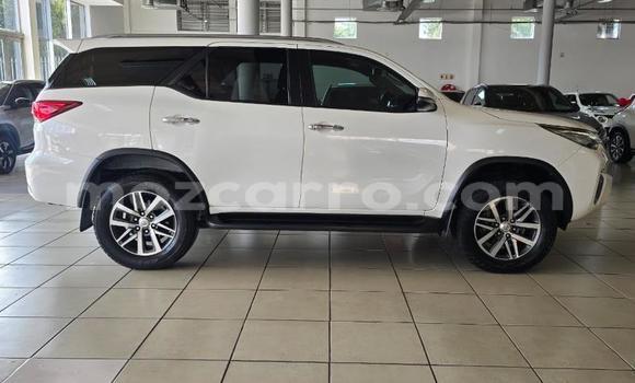 Comprar Usado Toyota Fortuner Branco Carro em Maputo em Maputo Comprar Usado Toyota Fortuner Branco Carro em Maputo em Maputo