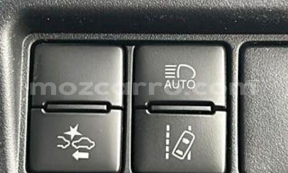 Comprar Usado Toyota Noah Prata Carro em Maputo em Maputo Comprar Usado Toyota Noah Prata Carro em Maputo em Maputo