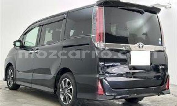 Comprar Usado Toyota Noah Prata Carro em Maputo em Maputo Comprar Usado Toyota Noah Prata Carro em Maputo em Maputo
